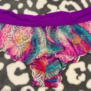 PINK xtra low rise cheekster panties